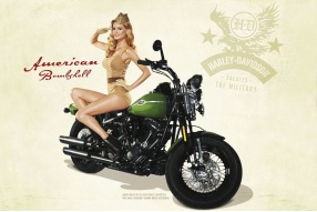 H-D AND MARISA MILLER 穿梭時空美