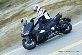 2012 Yamaha T-Max最新圖片欣賞