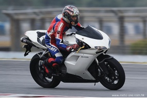 Ducati Owner Club會員攝影作品－元旦Track Day