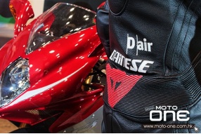 Dainese D-Air高科技氣囊皮衣