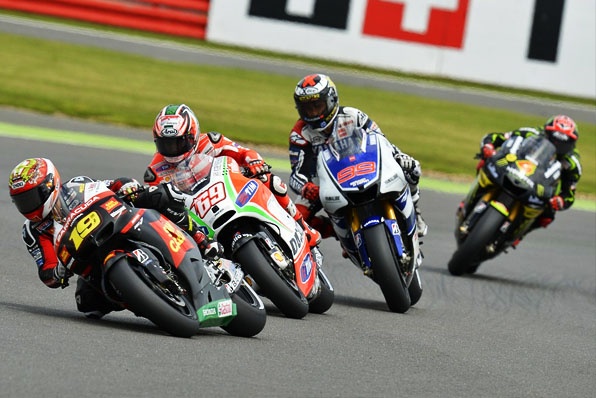 2012 Motogp馬後炮－羅倫素比史東拿更早大開油門