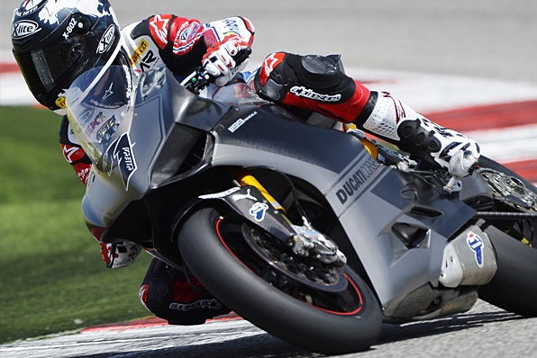 積加(Checa)測試WSBK規格Ducati 1199 Panigale