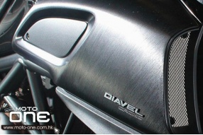 新車到港－DUCATI DIAVEL CROMO電鍍版