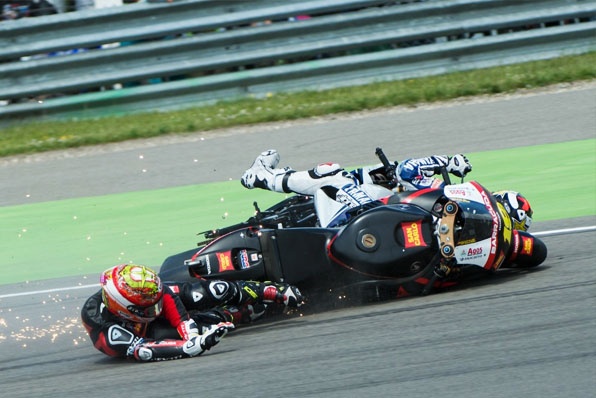 2012 Motogp TT Assen荷蘭站精華片段-羅倫素被掃跌