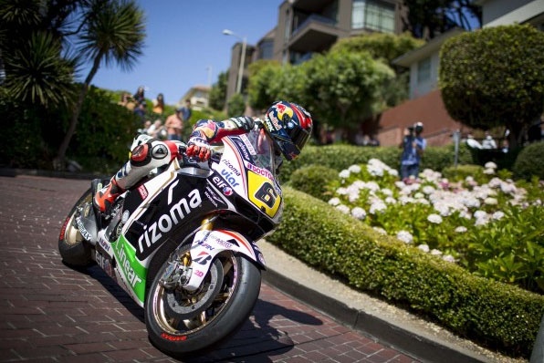 Honda RC213V-Motogp戰車現身舊金山街道