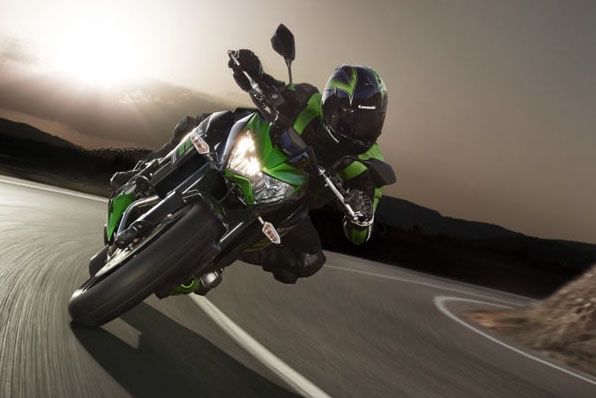 Kawasaki Z800最新官方影像-大賣關子