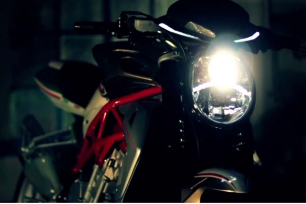 2013 MV Agusta BRUTALE RR 1090及R 1090－1090cc