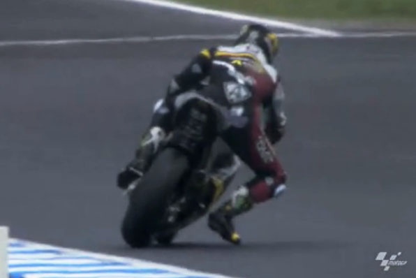 2012 Moto 2澳洲站－馬坤斯Supermoto Style飄入草地上！