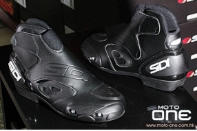 2013 SIDI BOOTS 新款電單車皮靴抵港