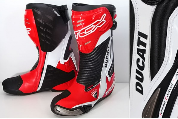 2013 DUCATI BOOTS ARRIVED 最新加氣型靴抵港