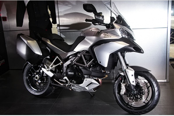 2013 Ducati Multistrada 1200S Touring-高科技運動巡航
