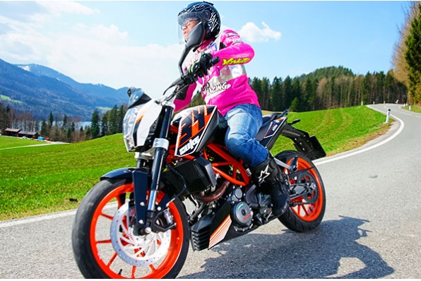 2013 KTM DUKE 390-(正式接受預訂HK$59,800)多姿多采奧地利實地試車