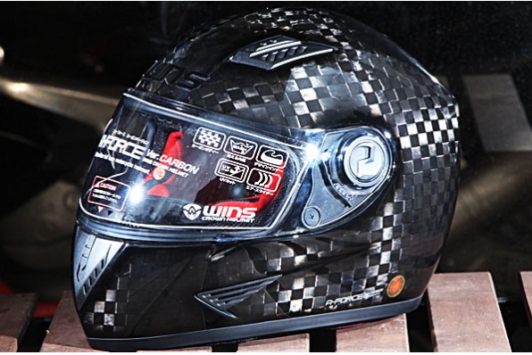 360° WINS CROWN A-FORCE CARBON 超粗全碳纖維紋登場