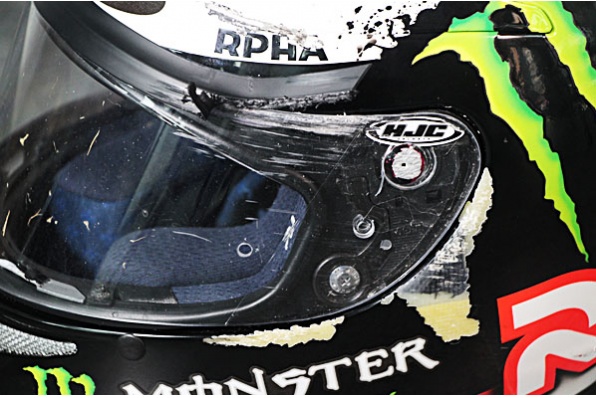 羅倫素荷蘭站227km/h跌車HJC頭盔到港展覽－Motogp世界冠軍