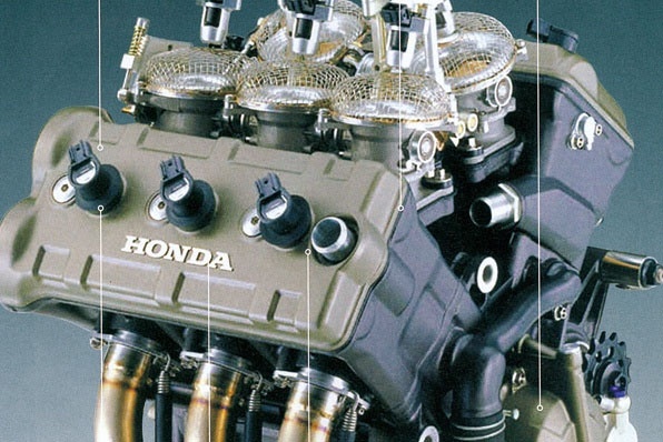 Motogp Honda V5引擎-挑戰難度的驚世巨著