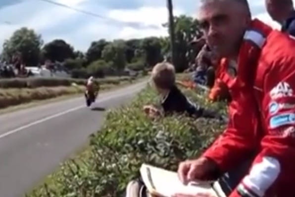 IRISH ROAD RACING愛爾蘭街道賽高速飛JUMP