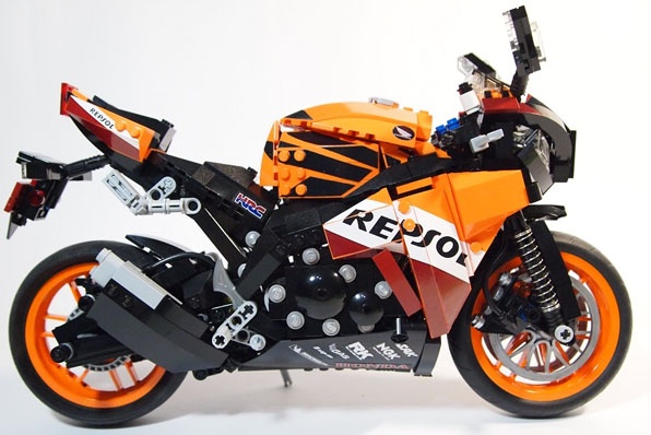 HONDA CBR1000RR RESPOL-改裝V4 LEGO電單車