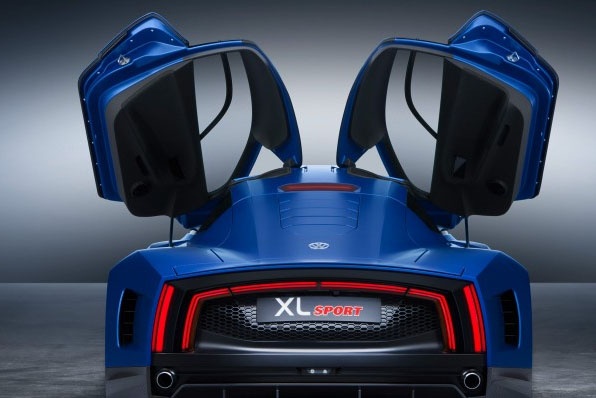 Volkswagen XL SPORT-200匹DUCATI 1199 SUPERLEGGERA引擎