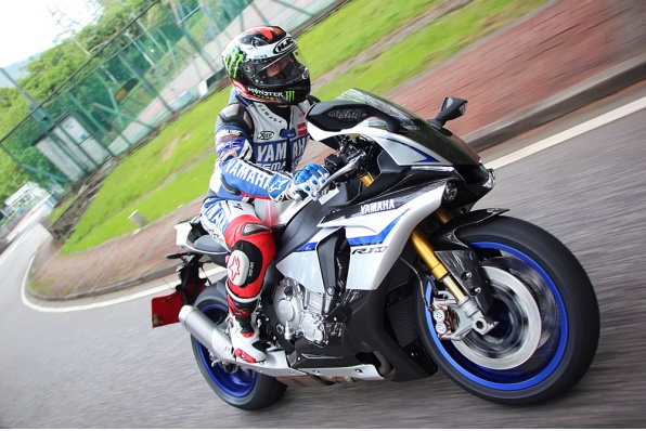 2015 Yamaha YZF-R1M－新車試駕速報