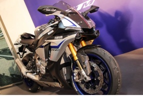 2015 Yamaha YZF  R1M / R1新車發佈－新一代SUPERBIKE登場
