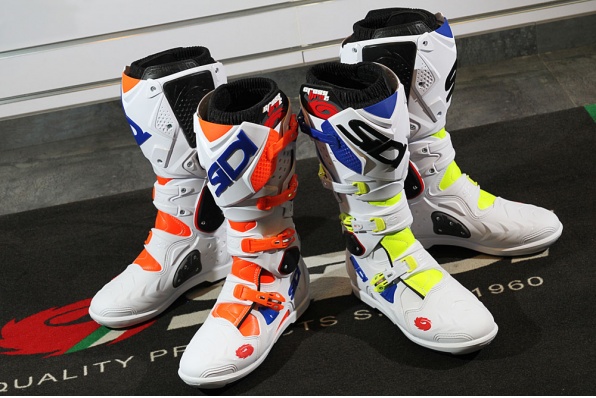 2015 SIDI CROSSFIRE SRS 2 - 悅目新色抵港