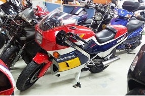 二衝1985 HONDA NS400R│示範泵氣式前叉科技