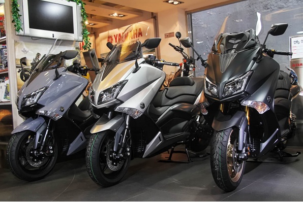 2016 Yamaha T-MAX 530 ABS│Lux Max、Iron Max特別版│銀色標準版│登陸香港