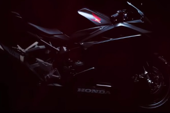 最新HONDA CBR250RR影像~