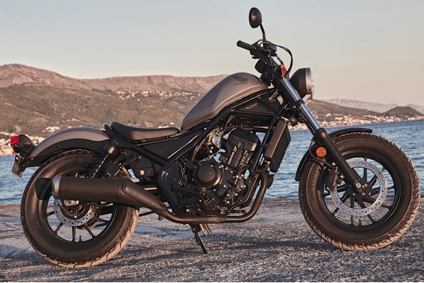 2017 HONDA REBEL 300/500-繼續「 反叛」