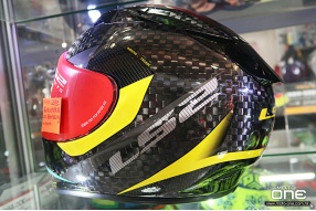 LS2 ARROW C(FF323)賽車級碳纖維全面頭盔│與Moto GP 車手同款│HKD 2XXX│煒安店發售
