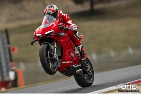 2019 Ducati Panigale V4 R—221hp馬力，新增Motogp定風翼
