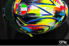 AGV Pista GP R Rossi Winter Test 2019 羅絲冬測最新彩繪拉花頭盔現正接受預訂!