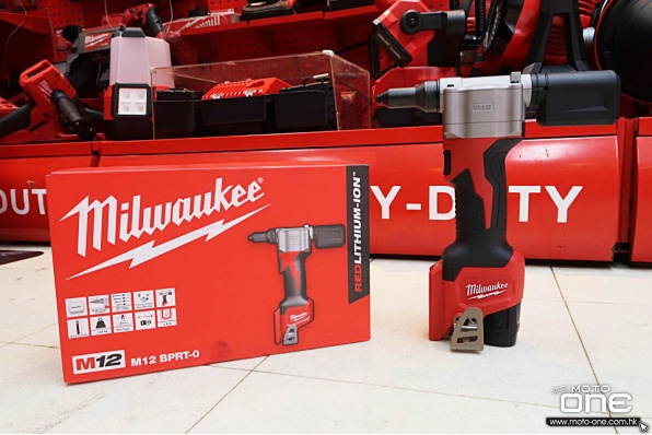 MILWAUKEE M12 BPRT-0 - 12伏特拉釘槍