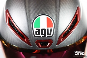 AGV PISTA GP RR SPECIALE LIMITED EDITION 磨砂灰色碳纖維+醉紅幻彩鏡面 - 全球限量3500頂特別版賽車頭盔