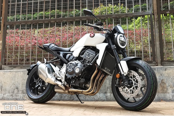 2020 HONDA CB1000R PLUS MAT WHITE 啞白新色到港 - 售價HK$149,800