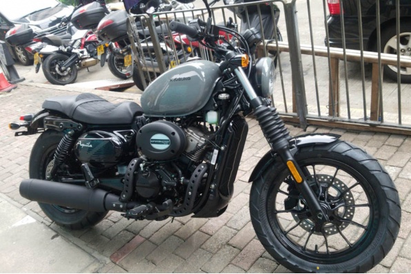 2020 HYOSUNG GV300S Aquila抵港
