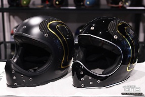 BLADE RIDER 啞黑、亮黑全碳纖維超輕山地個性頭盔 - V-TWO MOTORS發售