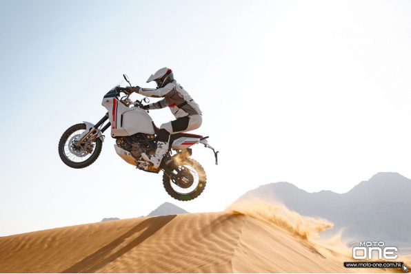 2022 Ducati DesertX -沙漠極限