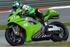 Kawasaki出戰MotoGP紀錄片(值得收看)