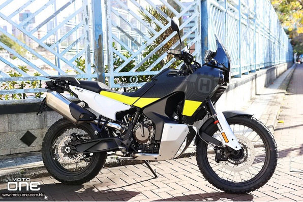 2022 Husqvarna Norden 901-街道達卡戰士抵港