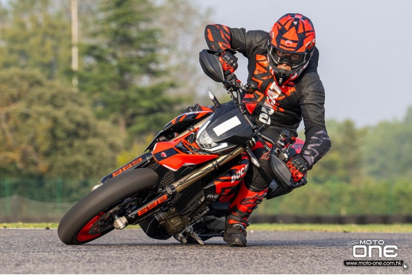 2024 DUCATI Hypermotard 698 Mono-高轉單缸百厭星
