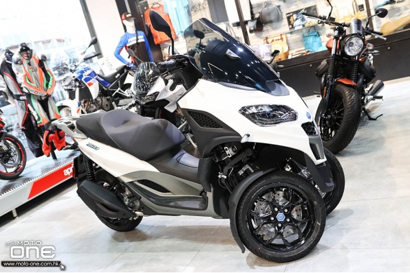2025 PIAGGIO MP3 310 Sport-新引擎更慳油更大排氣量新車抵港