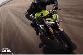 2025 Triumph Speed Triple 1200 RX-全球限量 1200 部的極致性能街車