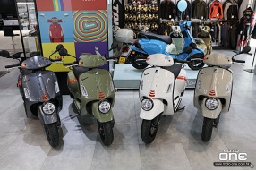 2025 Vespa GTV 300 時尚進化的復刻鐵殼羊 森林綠、雪地白、沙漠啡、鈦灰 - 4色登場