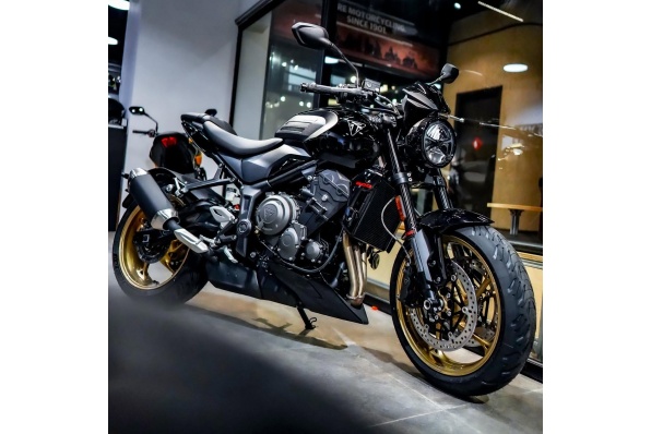  2026 Triumph Trident 800 三缸力量再進化的中量級街車抵港
