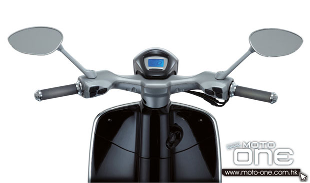 2013 vespa 946