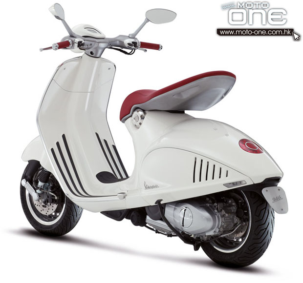 2013 vespa 946