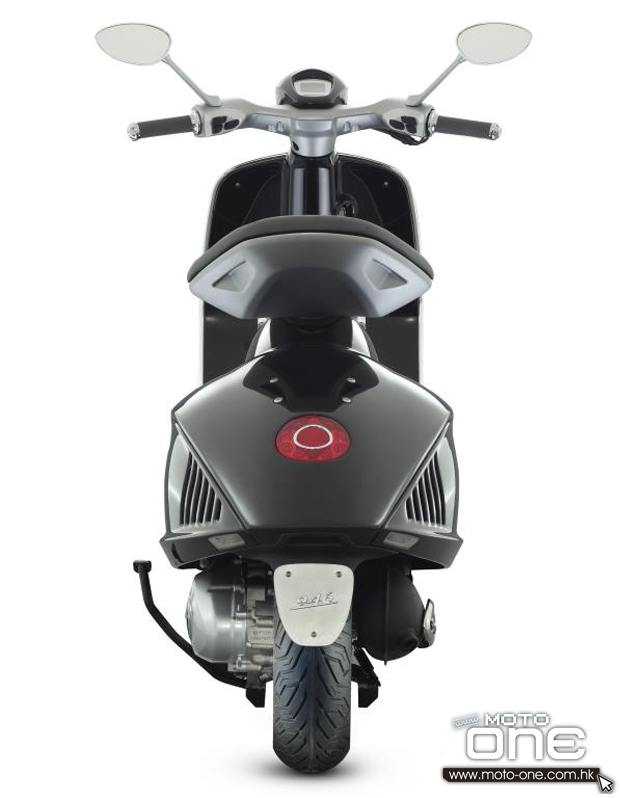 2013 vespa 946