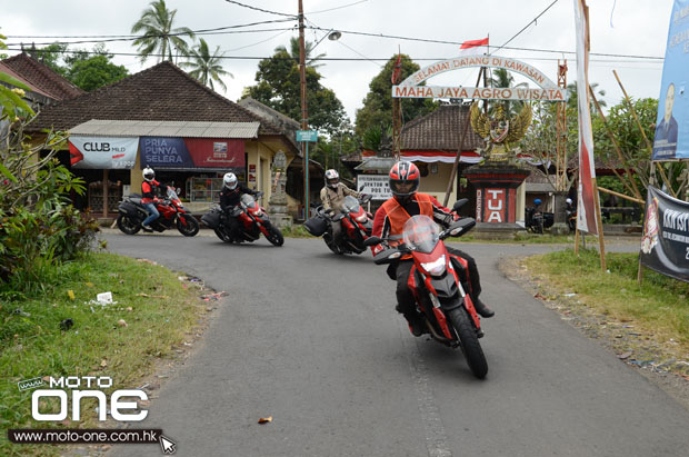 2013 DUCATI HYPERSTRADA Bali moto-one.com.hk