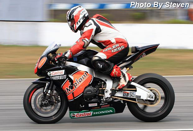 2013 zic superbike race2